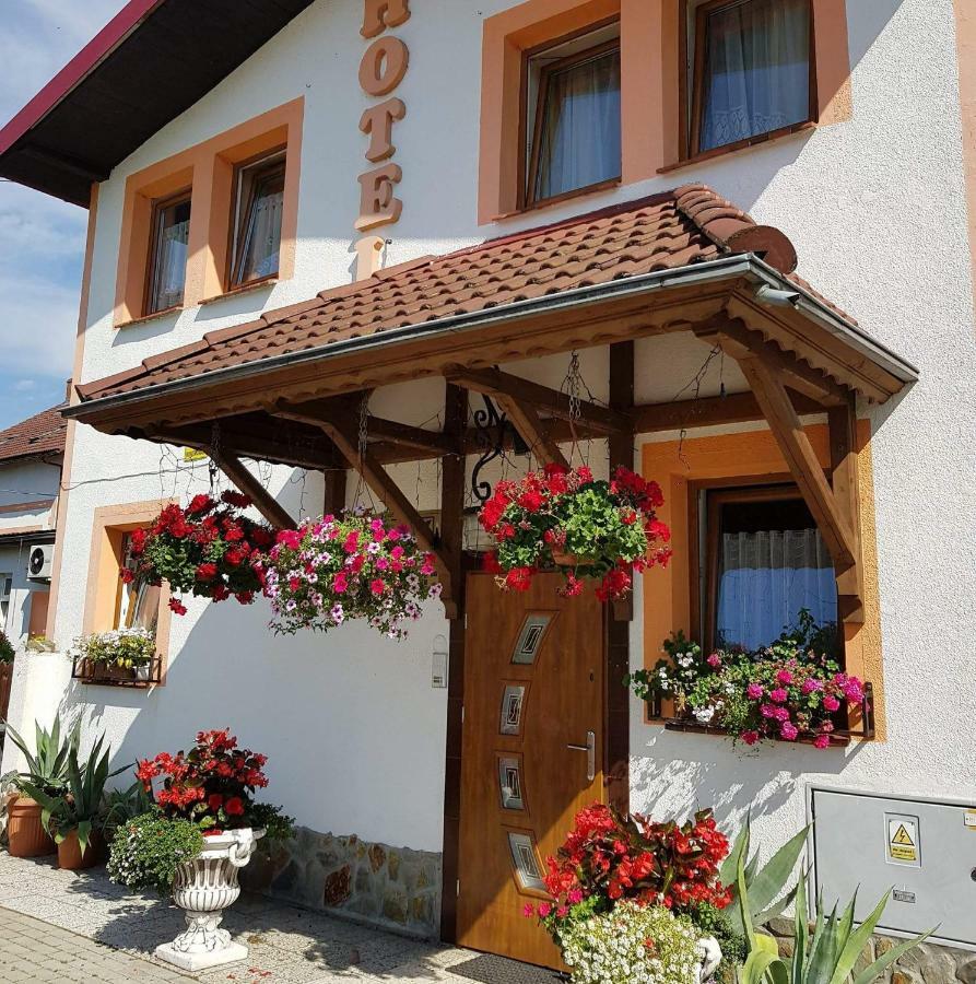 Hotel Zaułek Olszyna  Buitenkant foto